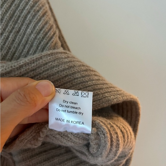 FRANKIE SHOP WOOL BLEND RIBBED CRISS CROSS SWEATER IN OATMEAL SIZE S - Picture 7 of 7